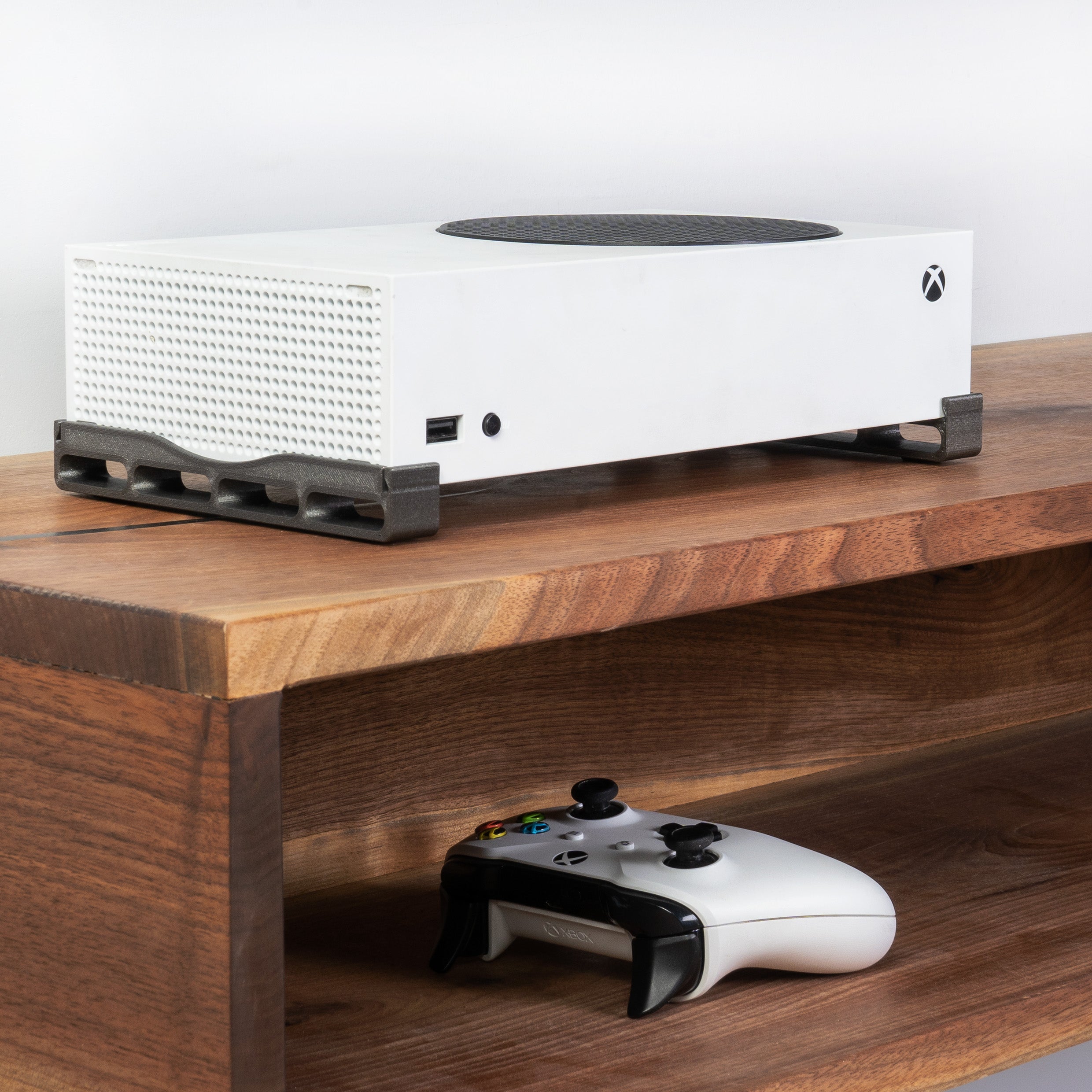 割引購入 Skates - Horizontal Stand for XBOX Series - Compatible with その他
